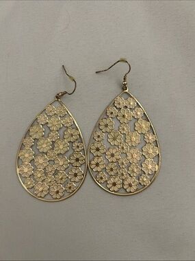 Gold Floral Teardrop Dangle Earrings - Elegant Women Jewelry